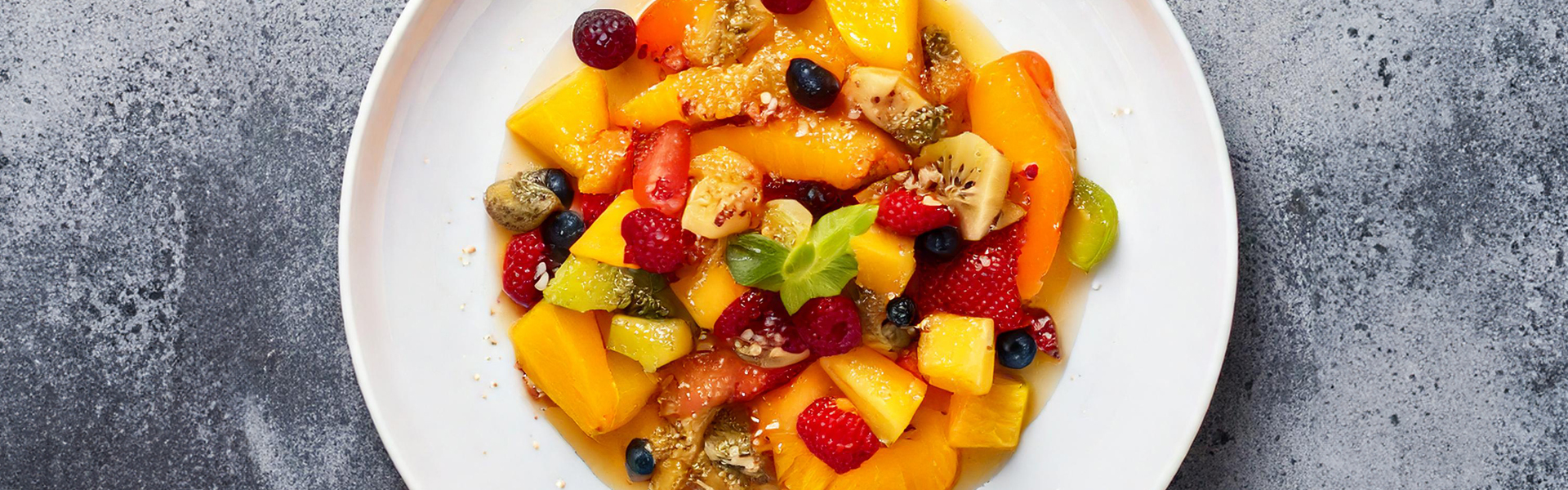 Cozy & Sweet: Warm Fruit Salad with a Crunchy Twist Cozy & Sweet: Warm Fruit Salad with a Crunchy Twist